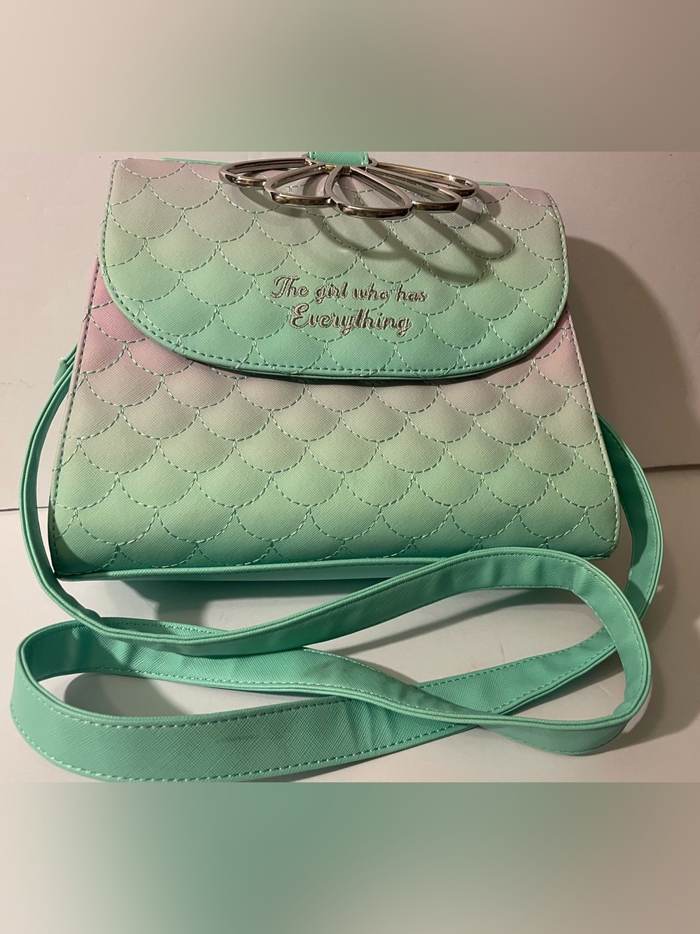 Loungefly Disney Mermaid Scale Handbag, Medium crossbody Girl Who Has Everything
